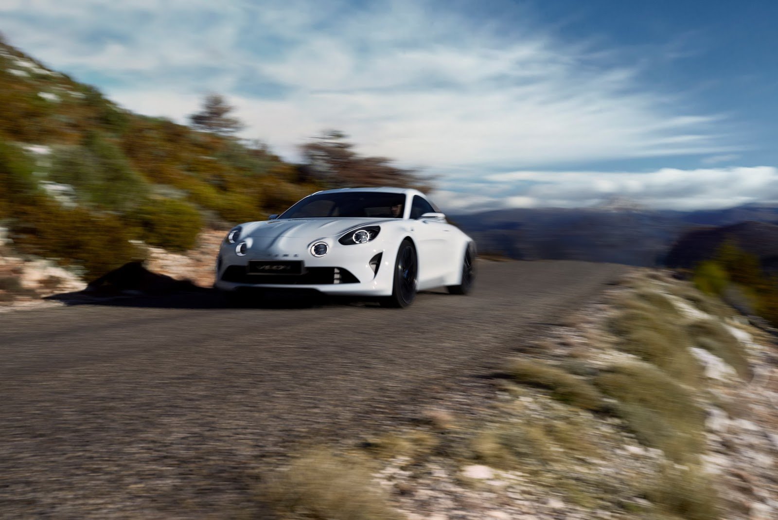 Alpine Vision je moderní reinkarnací kupé A110, v prodeji se objeví příští rok.