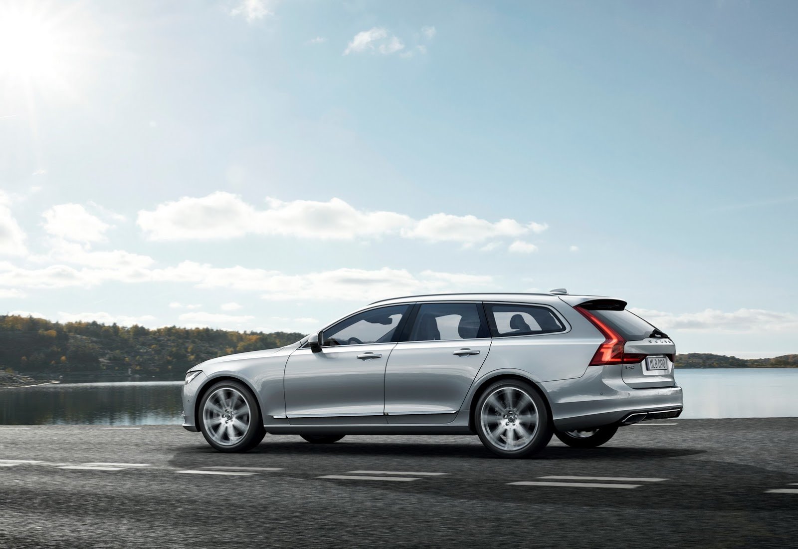 Volvo V90 T6