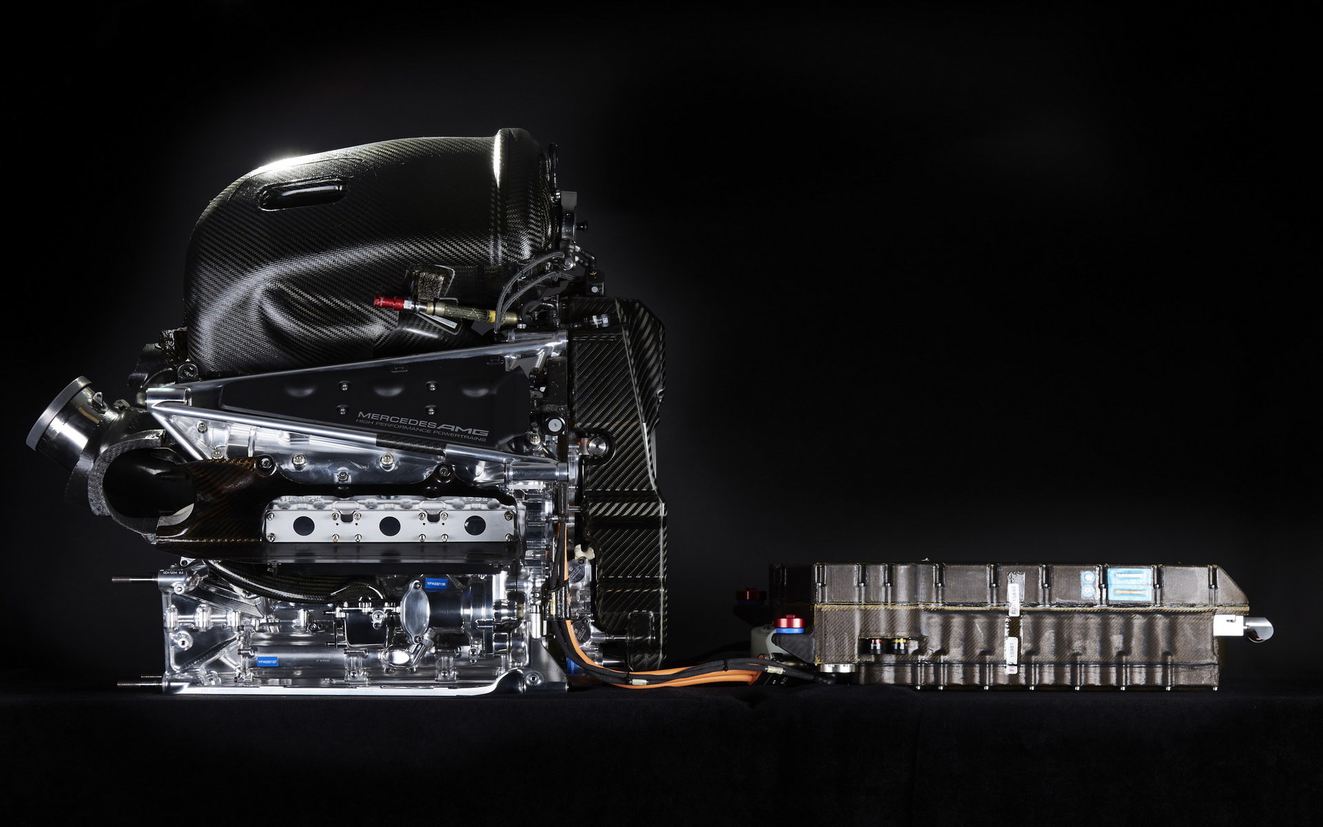 Hybridní pohonná jednotka Mercedes PU106B loni ve výkonu již přesáhla hranici 900 koní