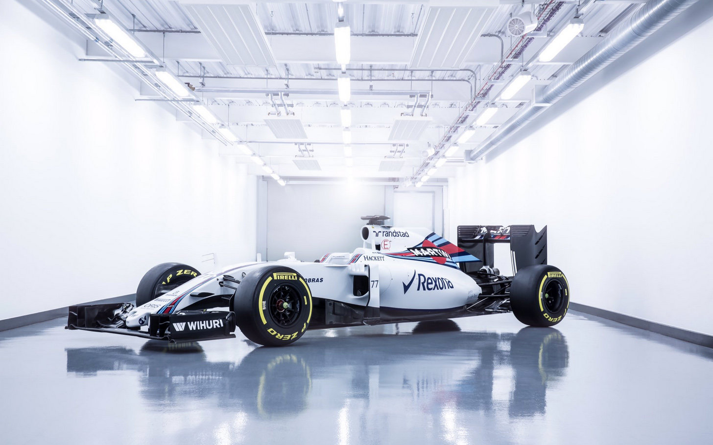 Williams FW38