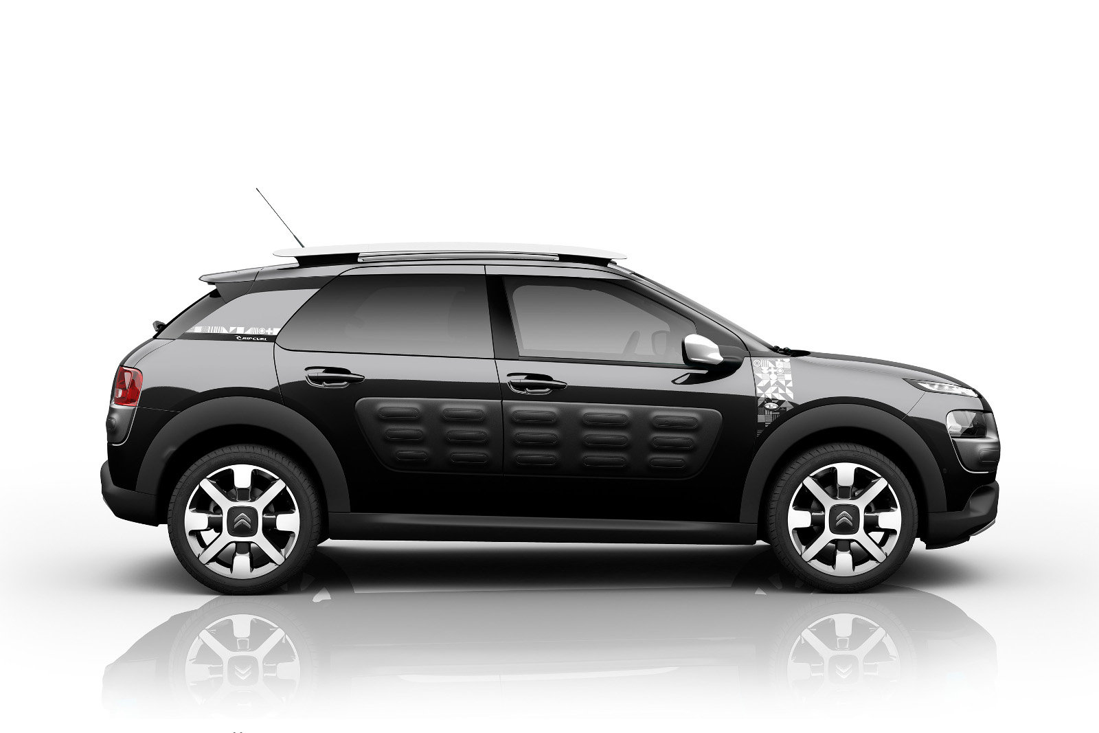 Citroën C4 Cactus Rip Curl je novou edicí populárního modelu, přinášející systém Grip Control.