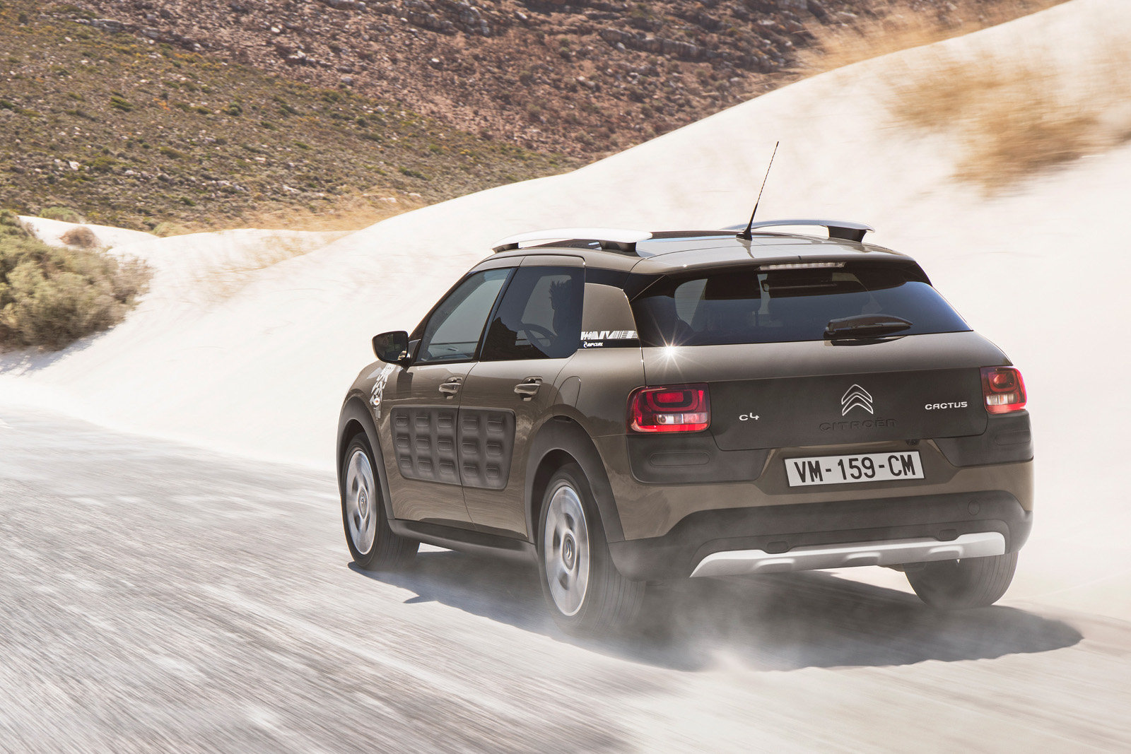 Citroën C4 Cactus Rip Curl je novou edicí populárního modelu, přinášející systém Grip Control.