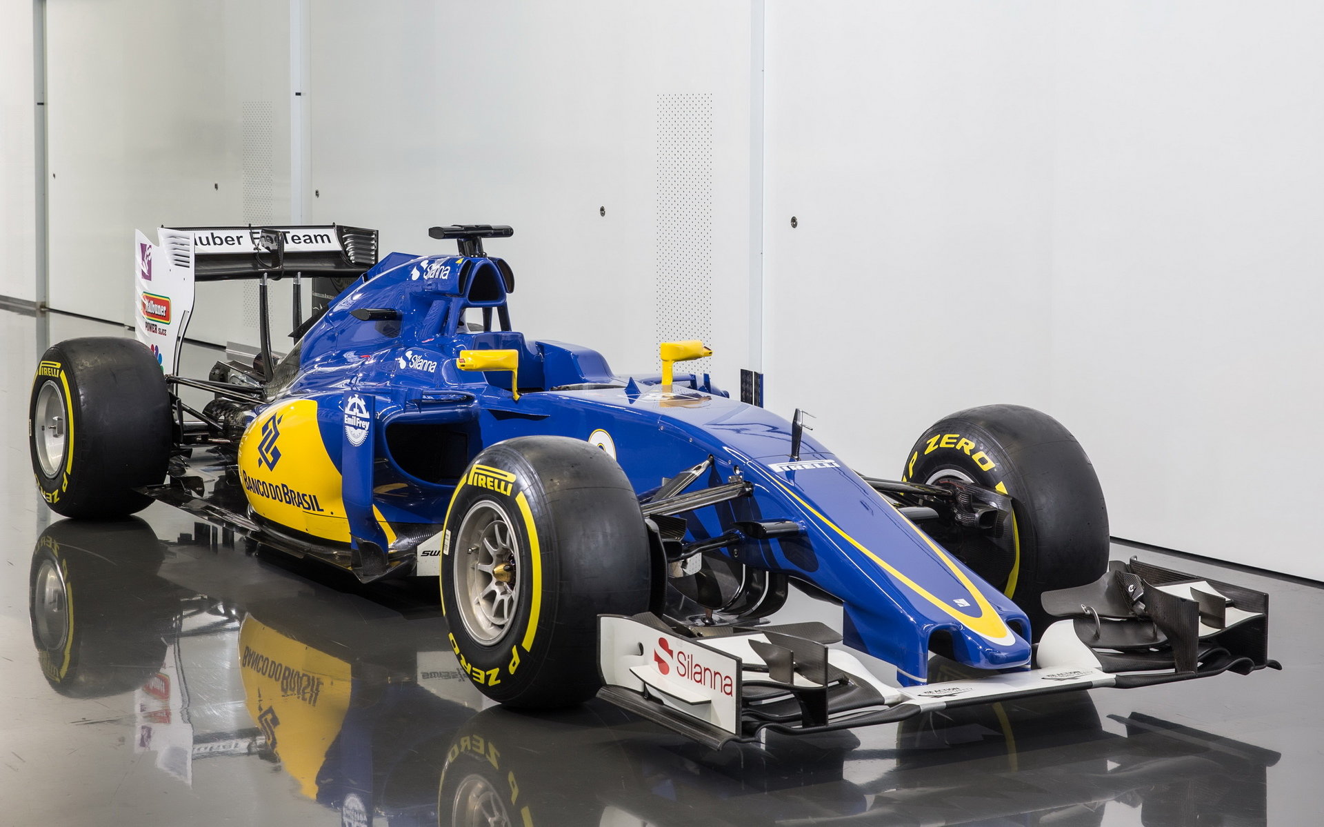 Sauber C34 - Ferrari a nový sponzoři