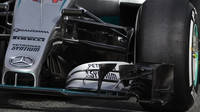 Přední křídlo vozu Mercedes F1 W07 Hybrid