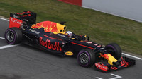 Ricciardo 2. den testů v Barceloně