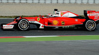 Kimi Räikkönen s novým vozem Ferrari | Ferrari SF16-H