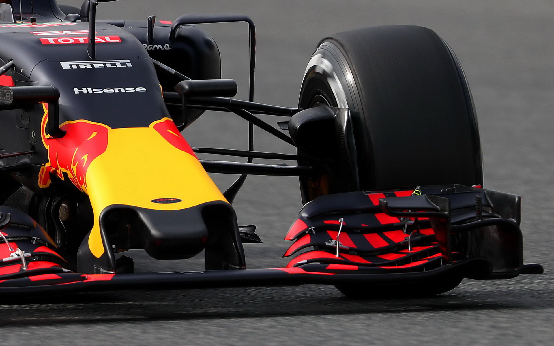 Přední křídlo vozu Red Bull RB12 - Renault