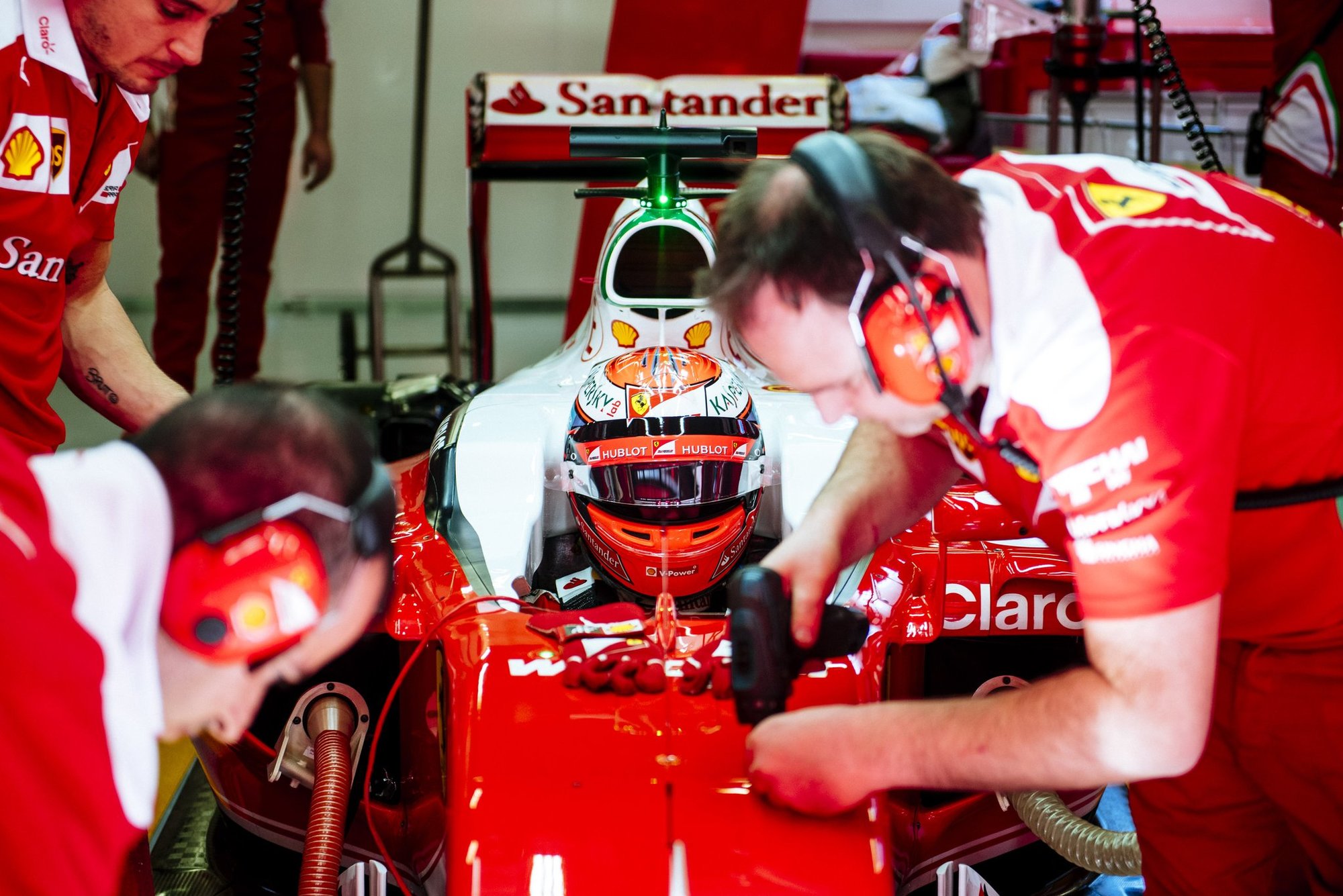 Kimi se chystá na první jízdu s Ferrari SF16-H