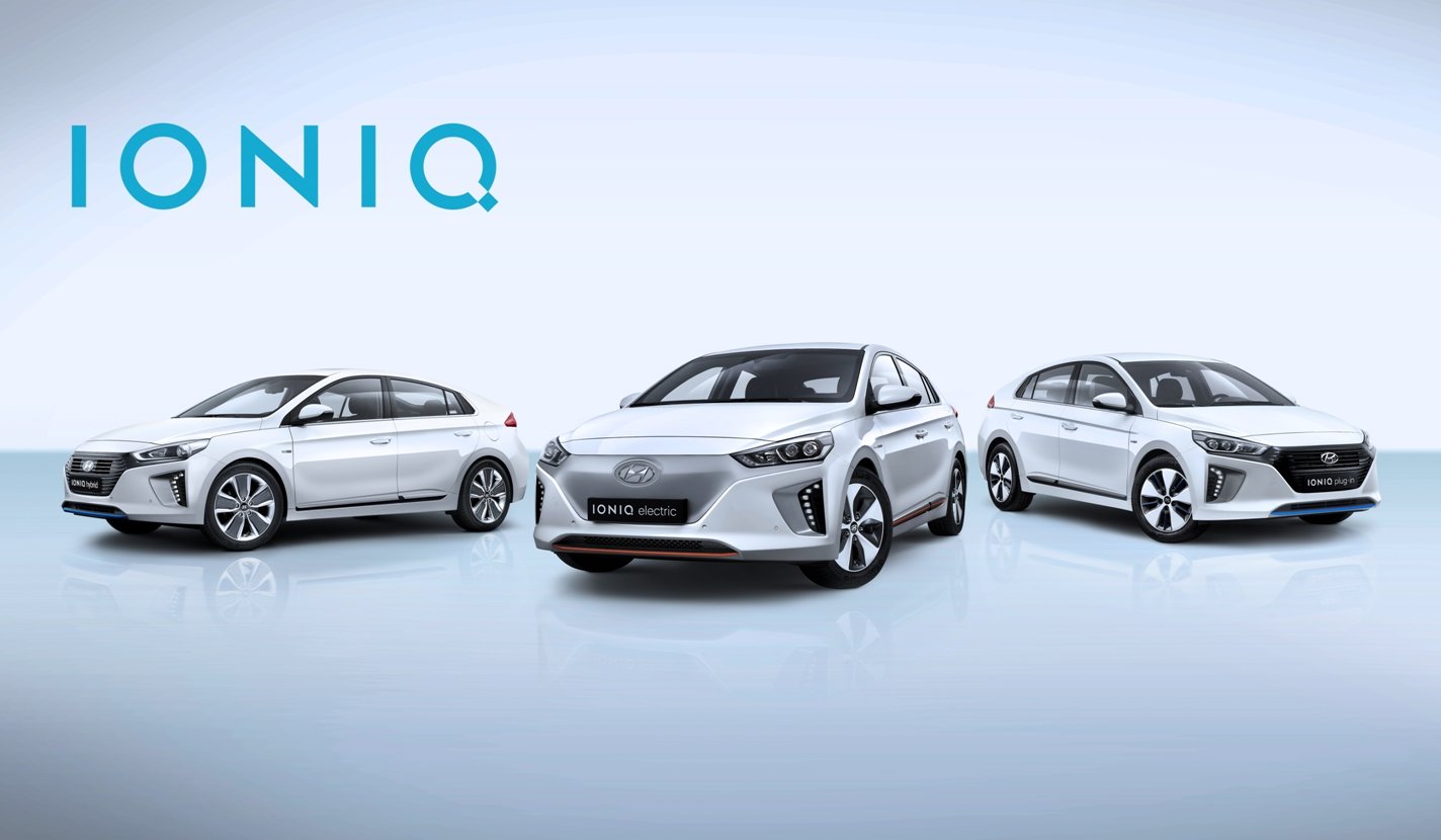 Hyundai Ioniq ve všech třech nabízených verzích - hybridní, plug-in hybridní a elektrické.