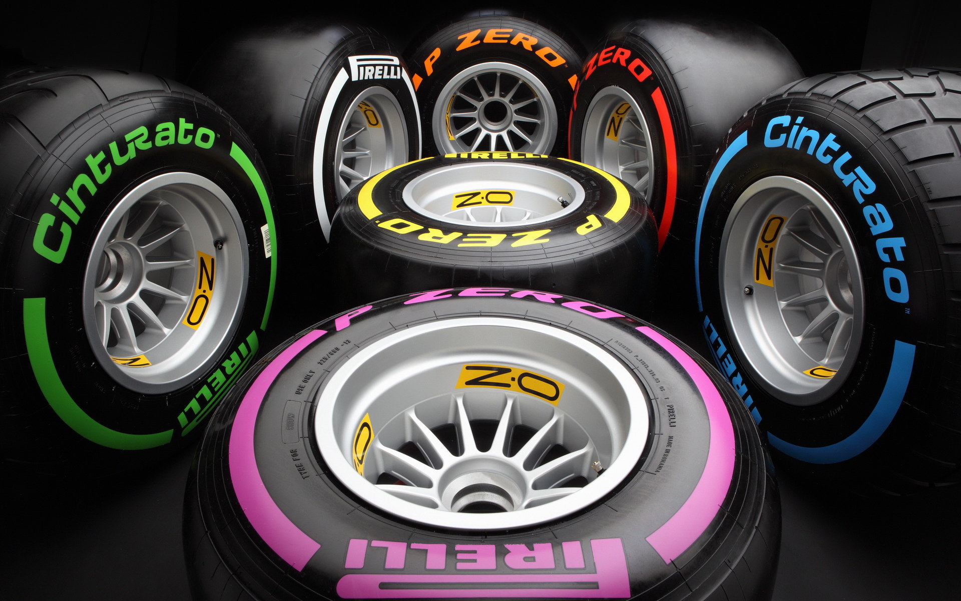 Pneumatiky Pirelli pro sezónu 2016 - novinkou je ultra-měkká směs