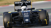 Kevin Magnussen s novým vozem Renault RS16
