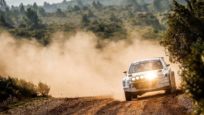 Hyundai před sezonou vyvíjel i20 WRC, teď se soustředí na i20 R5