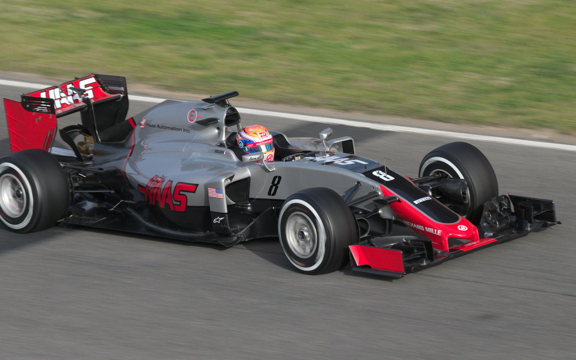 Grosjean by měl v 15 hodin předat auto Gutiérrezovi, snad Haasu plán vyjde
