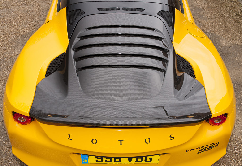 Karbonová kapota motoru bez zadního skla, Lotus Evora Sport 410.