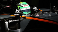 Nico Hülkenberg při posledních předsezonních testech v Barceloně