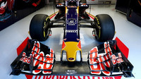 Nové zbarvení vozu Toro Rosso STR11 - Ferrari