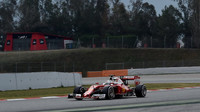 Sebastian Vettel při posledních předsezónních testech v Barceloně s novým vozem Ferrari SF16-H