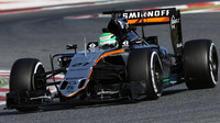 Nico Hülkenberg při posledních předsezonních testech v Barceloně s novým vozem Force India VJM09 - Mercedes