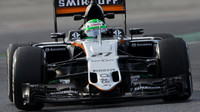 Nico Hülkenberg při posledních předsezonních testech v Barceloně s novým vozem Force India VJM09 - Mercedes