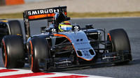 Sergio Pérez při posledních předsezónních testech v Barceloně s novým vozem Force India VJM09 - Mercedes