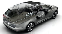 Renault Mégane Grandtour má velký kufr a k tomu mnoho praktických řešení.