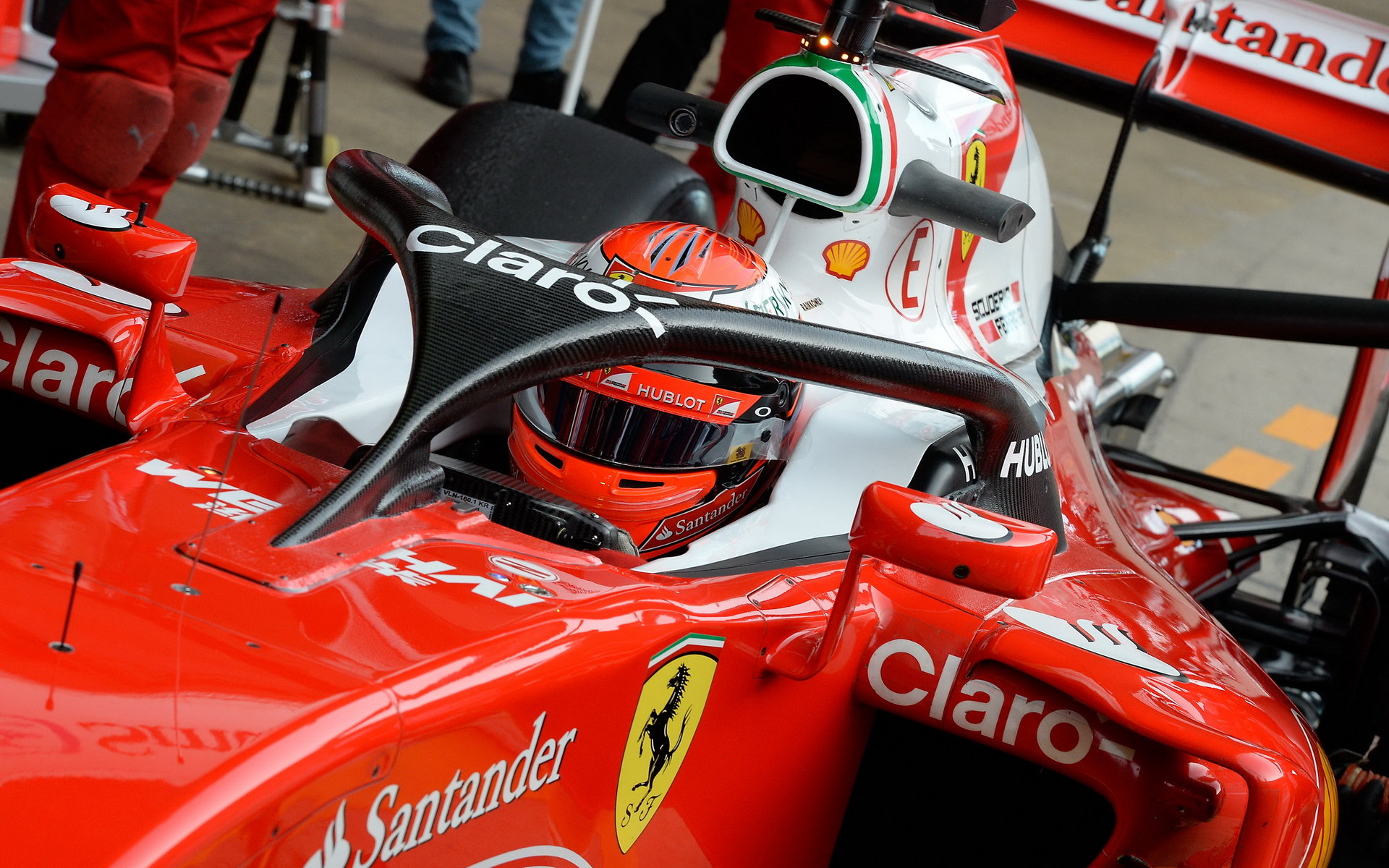 Řešení Ferrari se Alonsovi zdá méně estetické