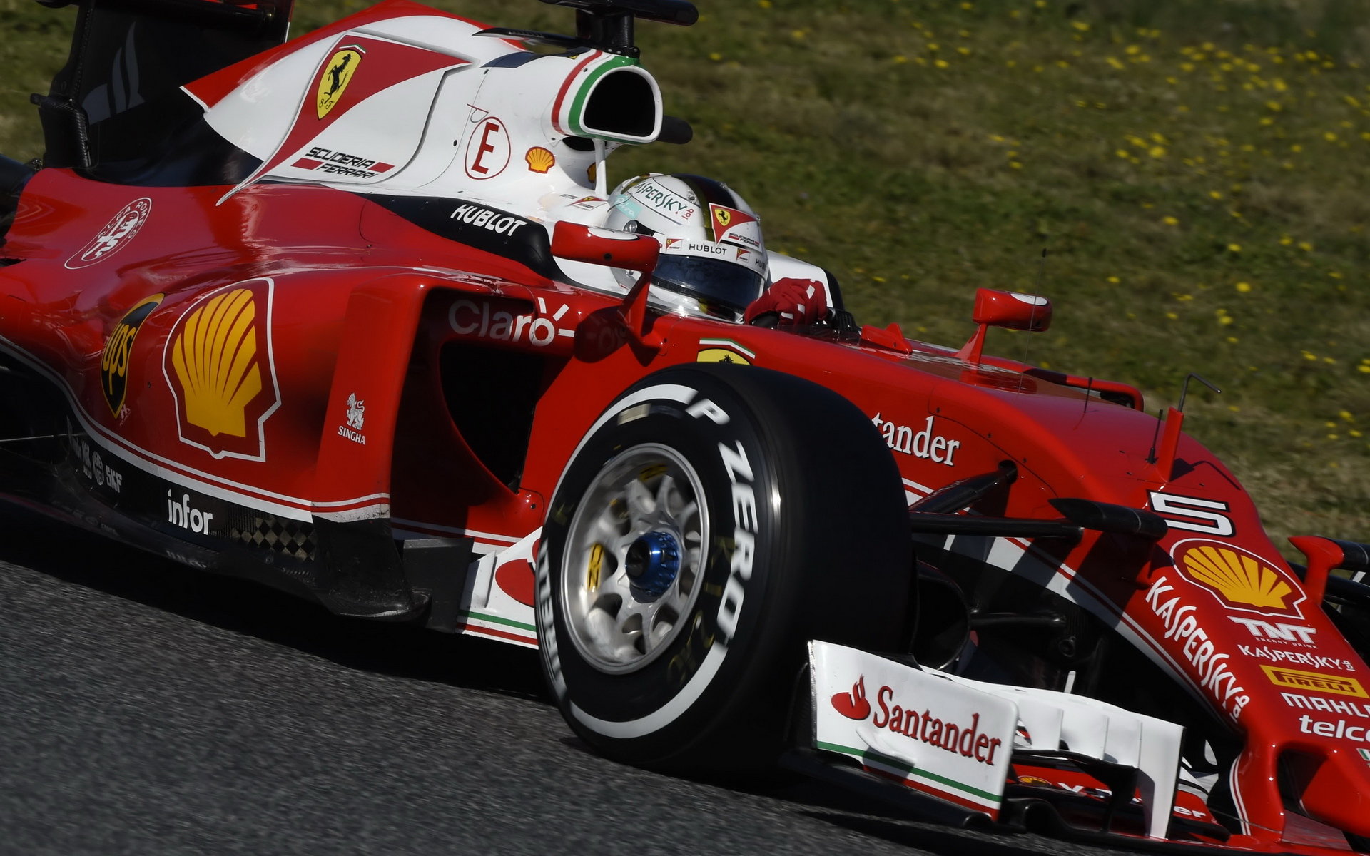 Sebastian Vettel při posledních předsezónních testech v Barceloně