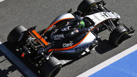 Nico Hülkenberg při posledních předsezónních testech v Barceloně s novým vozem Force India VJM09 - Mercedes