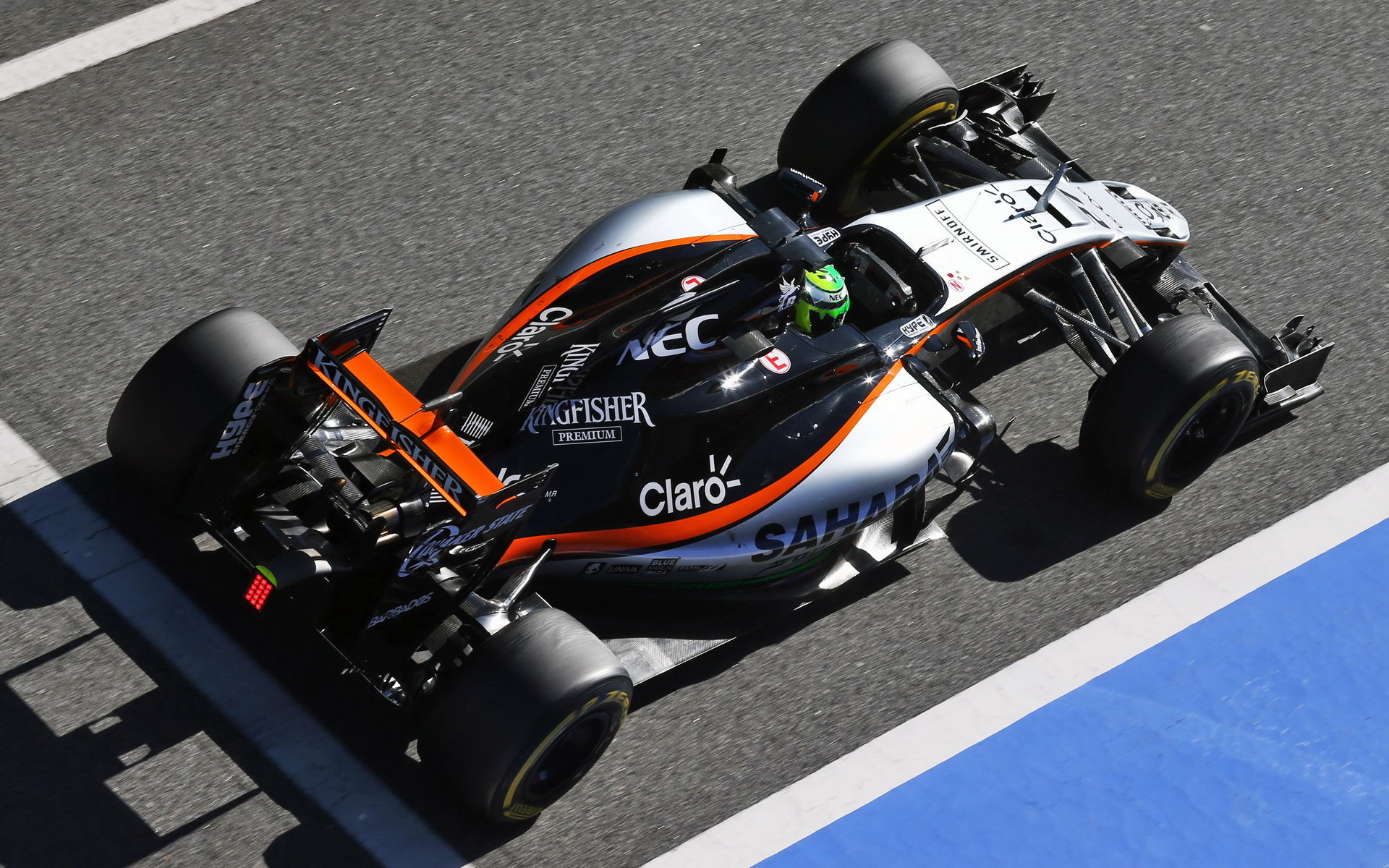 Nico Hülkenberg při posledních předsezónních testech v Barceloně s novým vozem Force India VJM09 - Mercedes