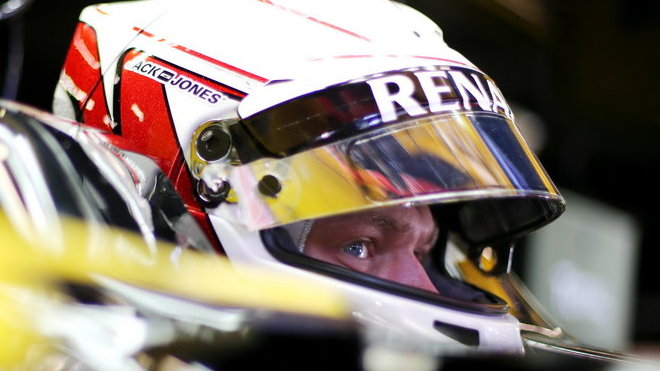 Aktuálně už Kevin Magnussen testuje s týmem Renault v Barceloně