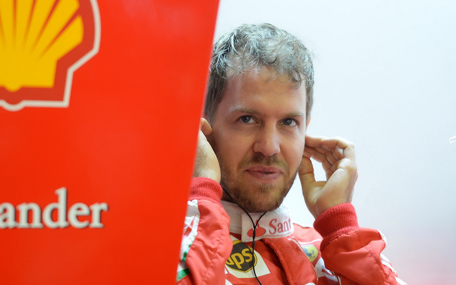 Překvapí v Austrálii Sebastian Vettel a porazí oba Mercedesy?