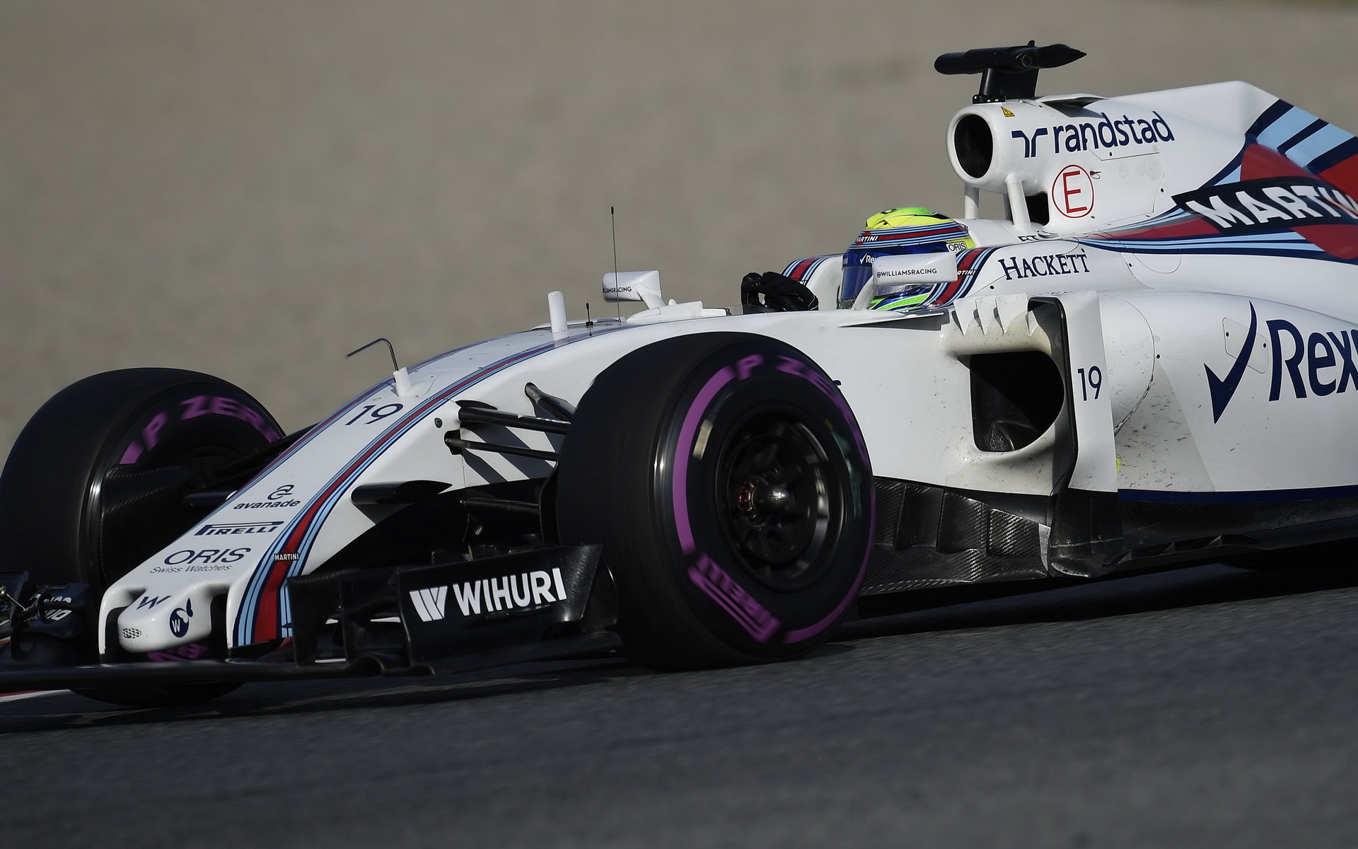 Felipe Massa při posledních předsezónních testech v Barceloně na ultra-měkké směsi pneumatik