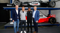 Dieter Zetsche, Nico Rosberg a Lewis Hamilton ve Fellbachu - Mercedes-Benz, Motorsport Kickoff 2016