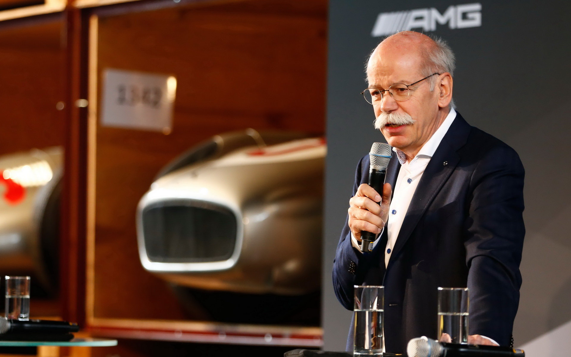Dieter Zetsche dává Mercedesu v F1 minimálně tři roky
