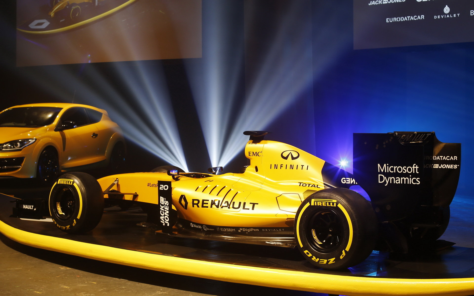 Prezentace nového zbarvení Renaultu pro sezónu 2016