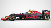 Red Bull RB12 s logem Aston Martin
