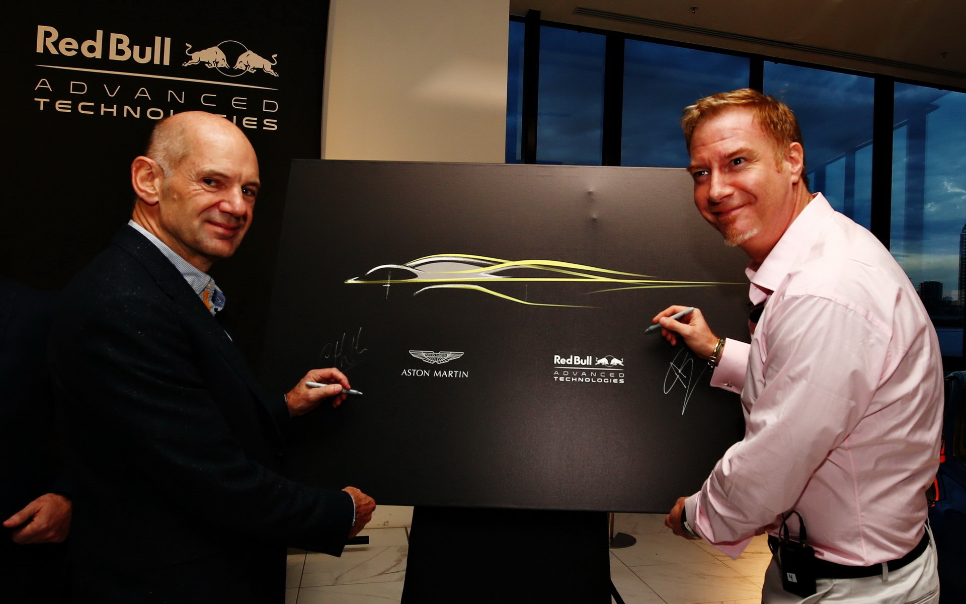Adrian Newey u zahájení spolupráce Red Bull a Aston Martin v Melbourne