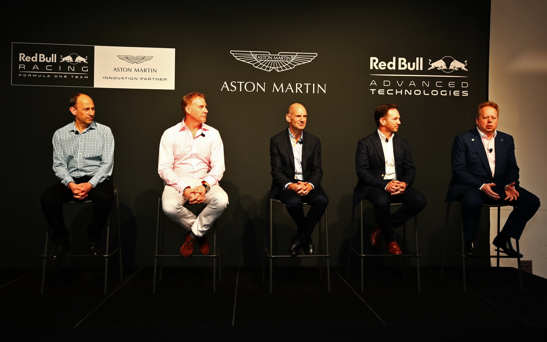 Zahájení spolupráce Red Bull a Aston Martin v Melbourne