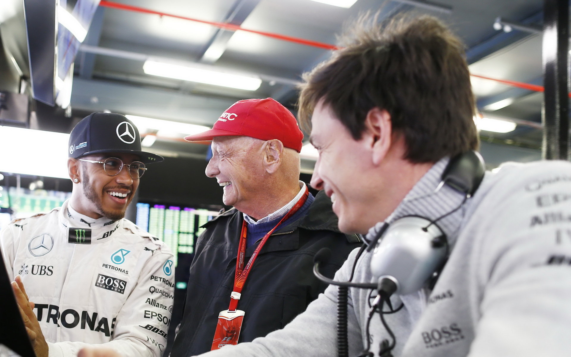 Lewis Hamilton, Niki Lauda a Toto Wolff v Melbourne
