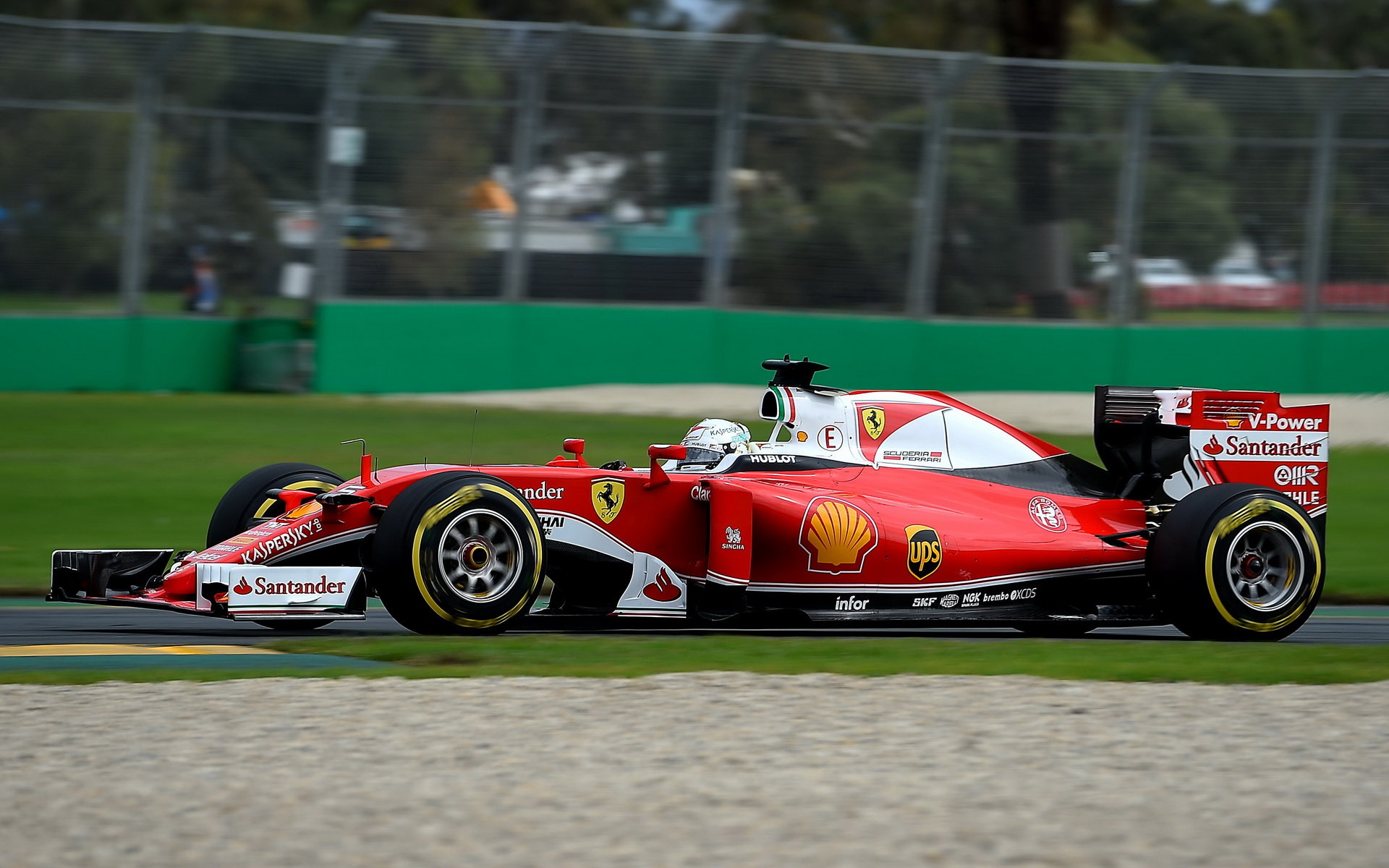 Sebastian Vettel při sobotní kvalifikaci v Melbourne