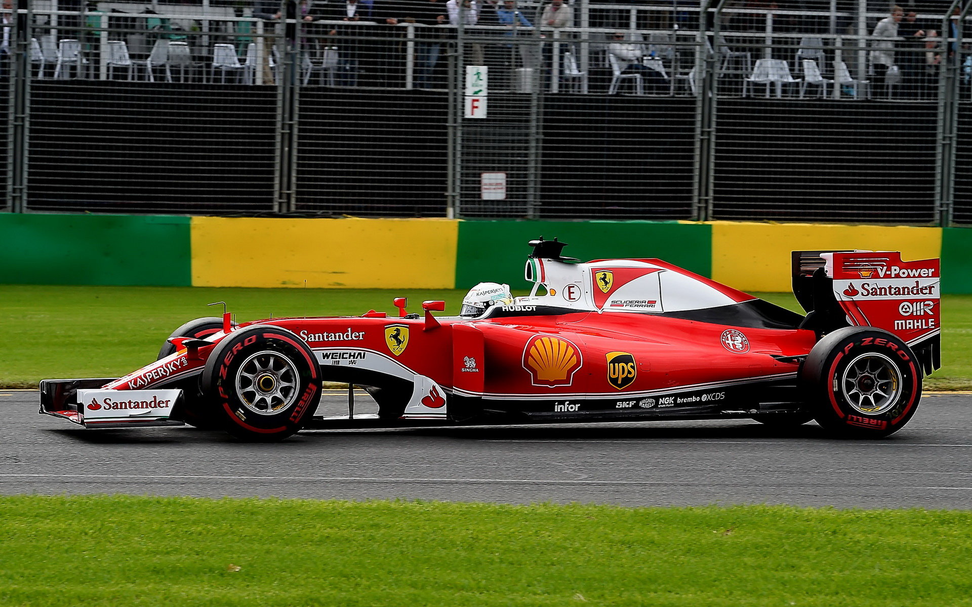 Sebastian Vettel při sobotní kvalifikaci v Melbourne