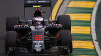 Jenson Button při kvalifikaci v Melbourne