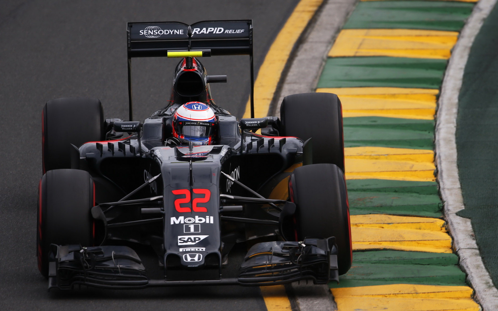 Jenson Button při kvalifikaci v Melbourne