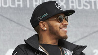 Lewis Hamilton v Melbourne