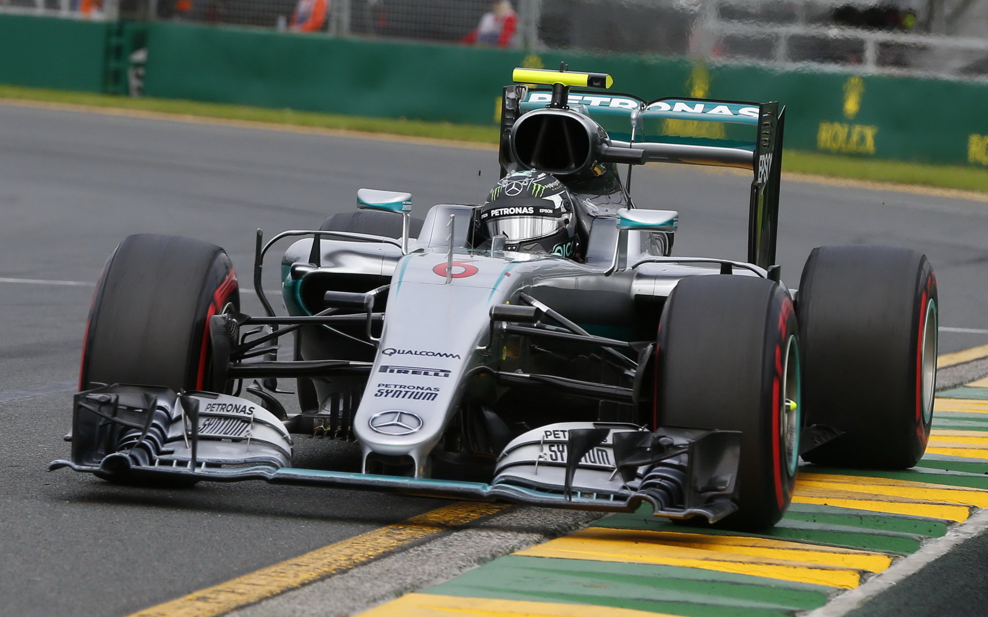 Nico Rosberg při sobotní kvalifikaci v Melbourne