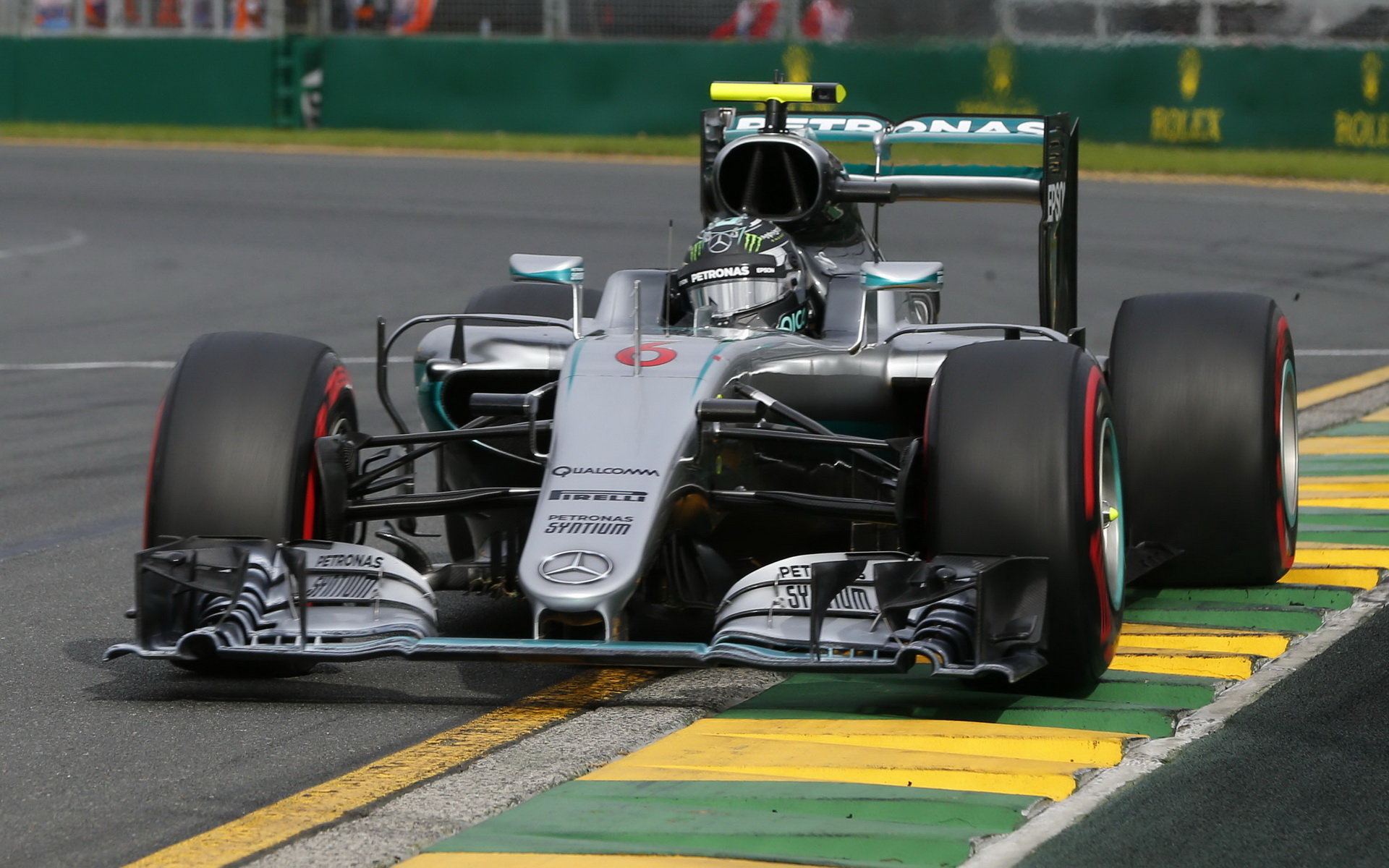 Nico Rosberg při sobotní kvalifikaci v Melbourne