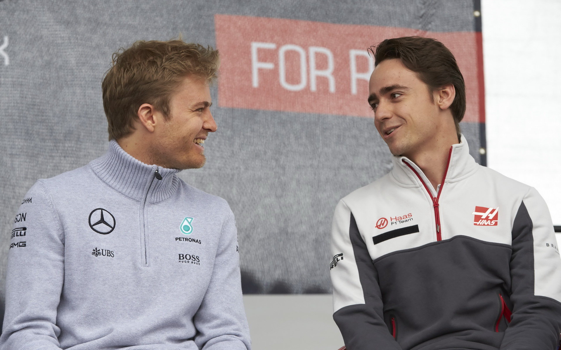 Nico Rosberg a Esteban Gutiérrez v Melbourne