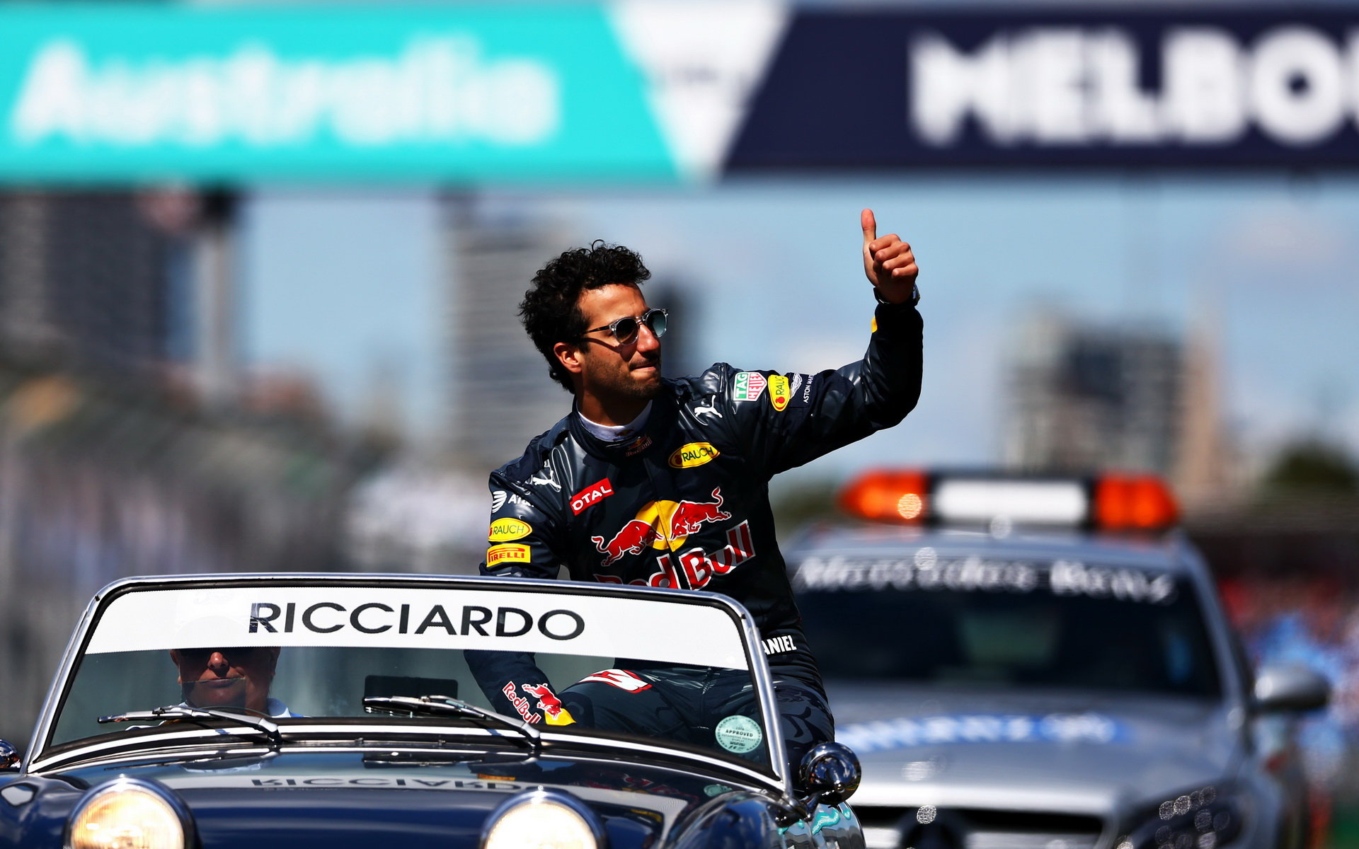 Daniel Ricciardo při předstartovní prezentaci v Melbourne