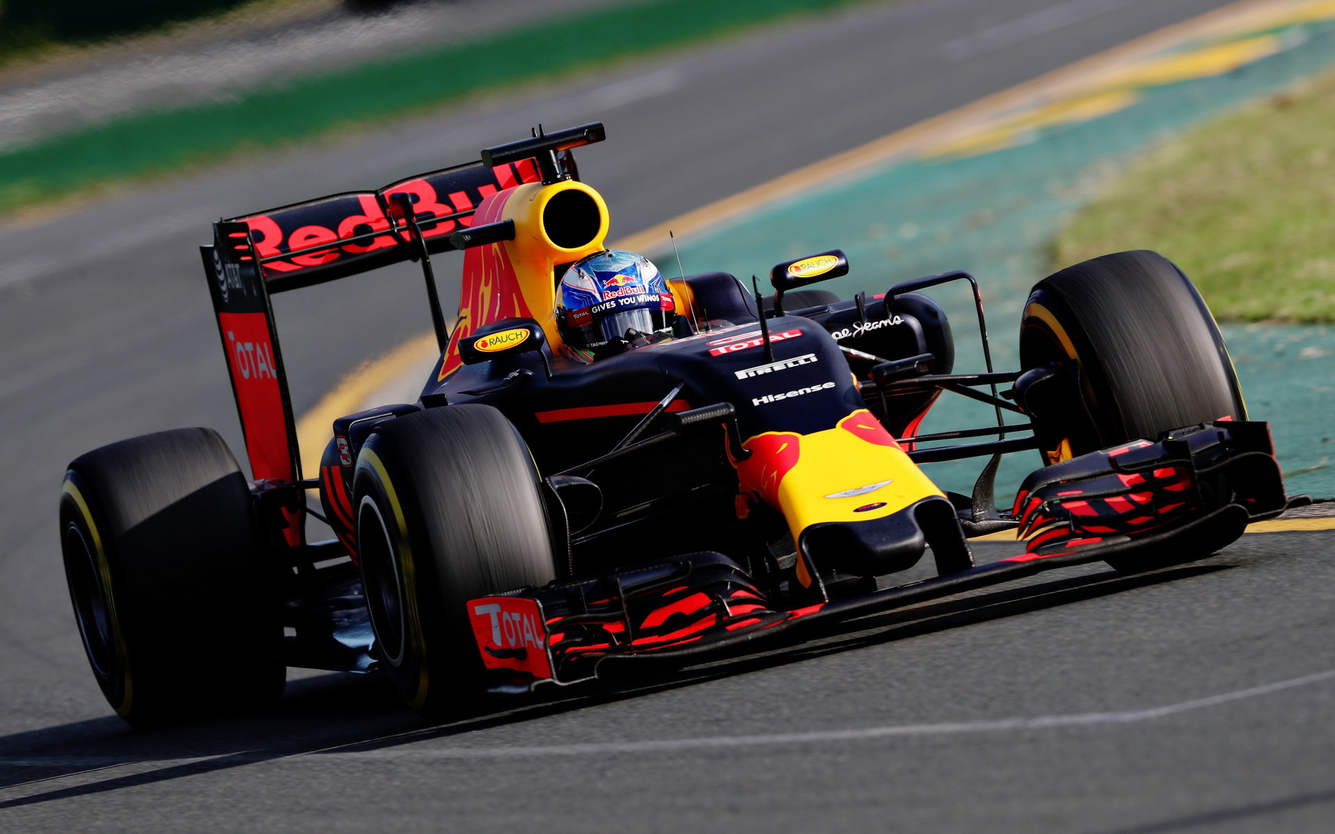 Daniel Ricciardo při závodě v Melbourne