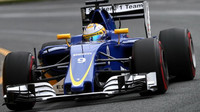 Marcus Ericsson při kvalifikaci v Melbourne